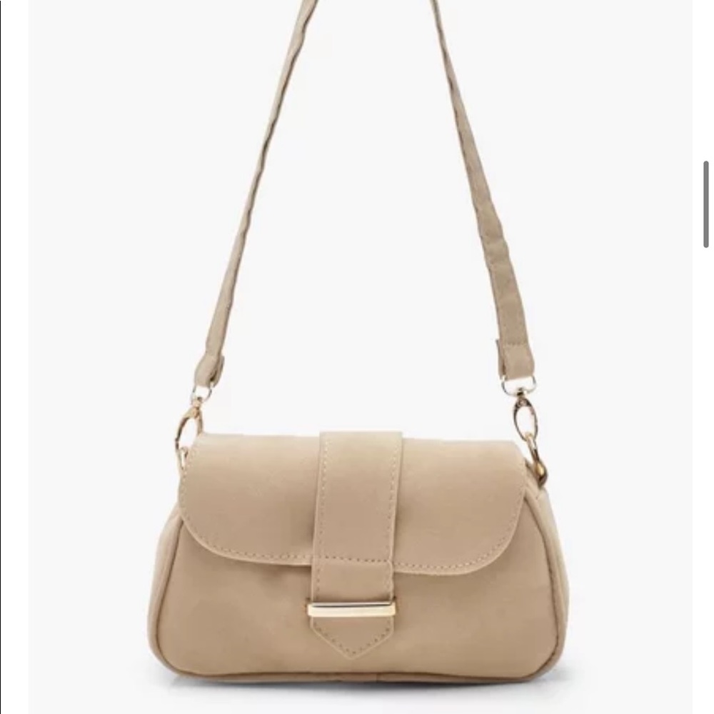 Tan Boohoo Bag View 2